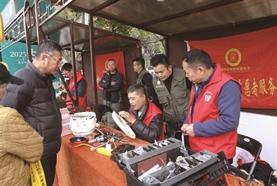 鹿城“七安市集”温暖开市