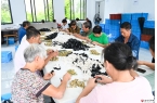 温州文成：搭平台 贴运费 黄垟村幸福来料